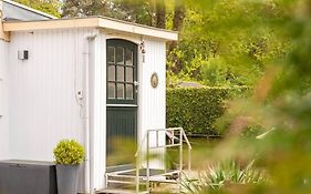Knus huisje op kindvriendelijk park met zwembad